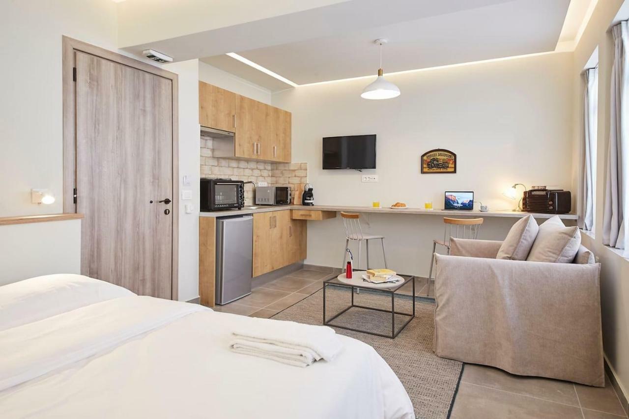 Stay In A Hip Decorated Studio Near Acropolis! Athens Exterior photo